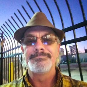 Meet your Posher, Chris